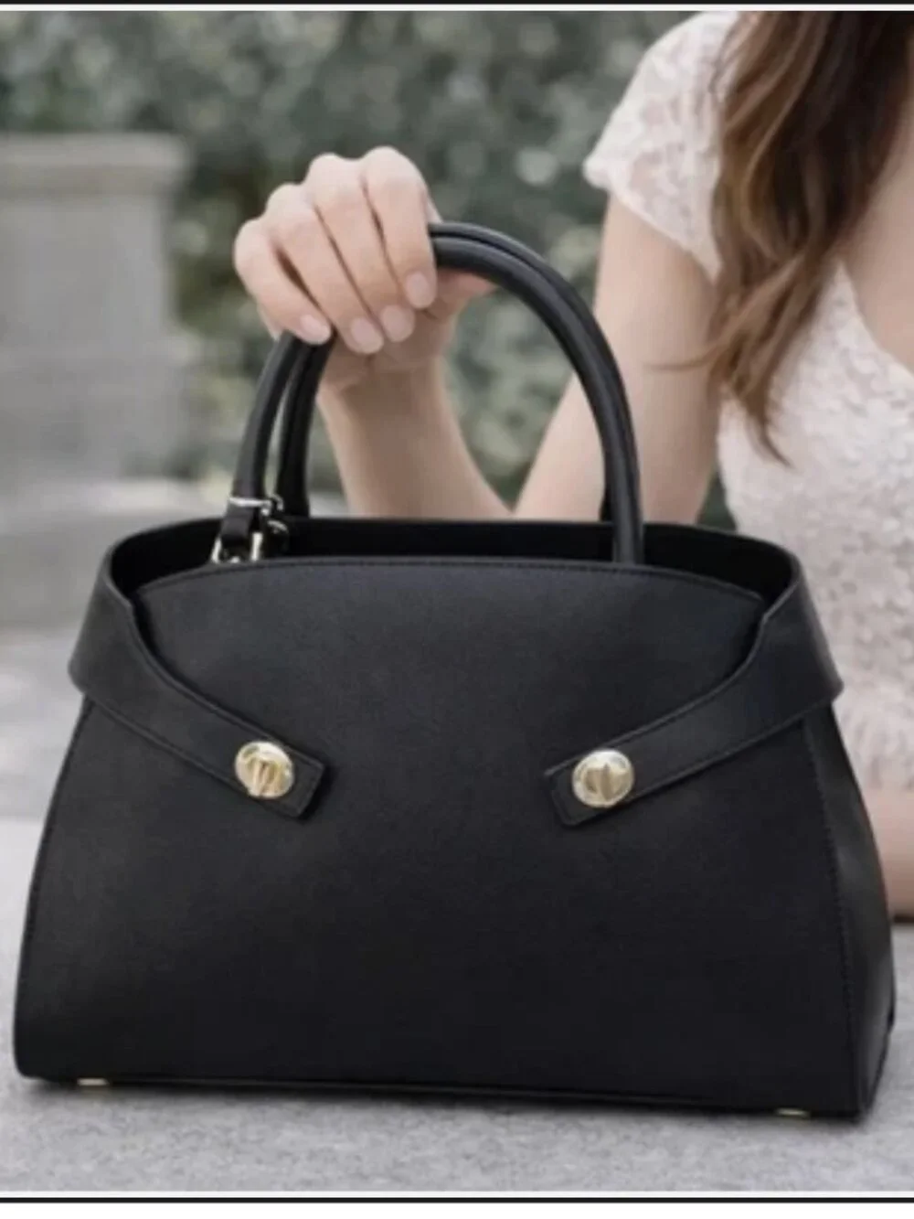 Anna Paola Satchel 